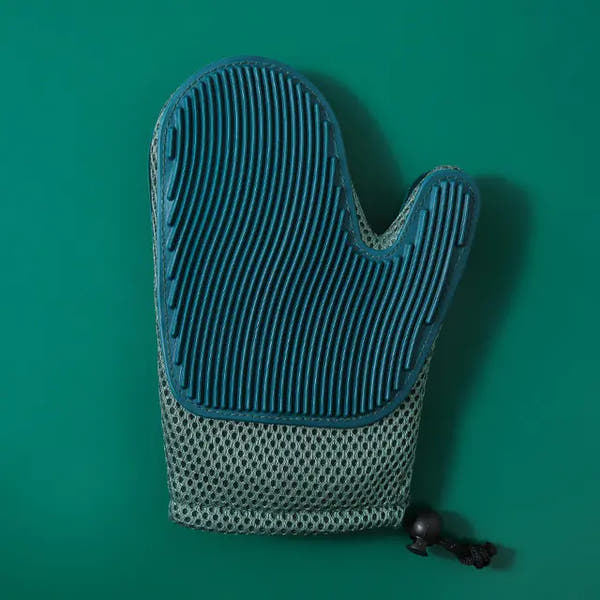 SilkyPet Massage & Hair Removal Gloves